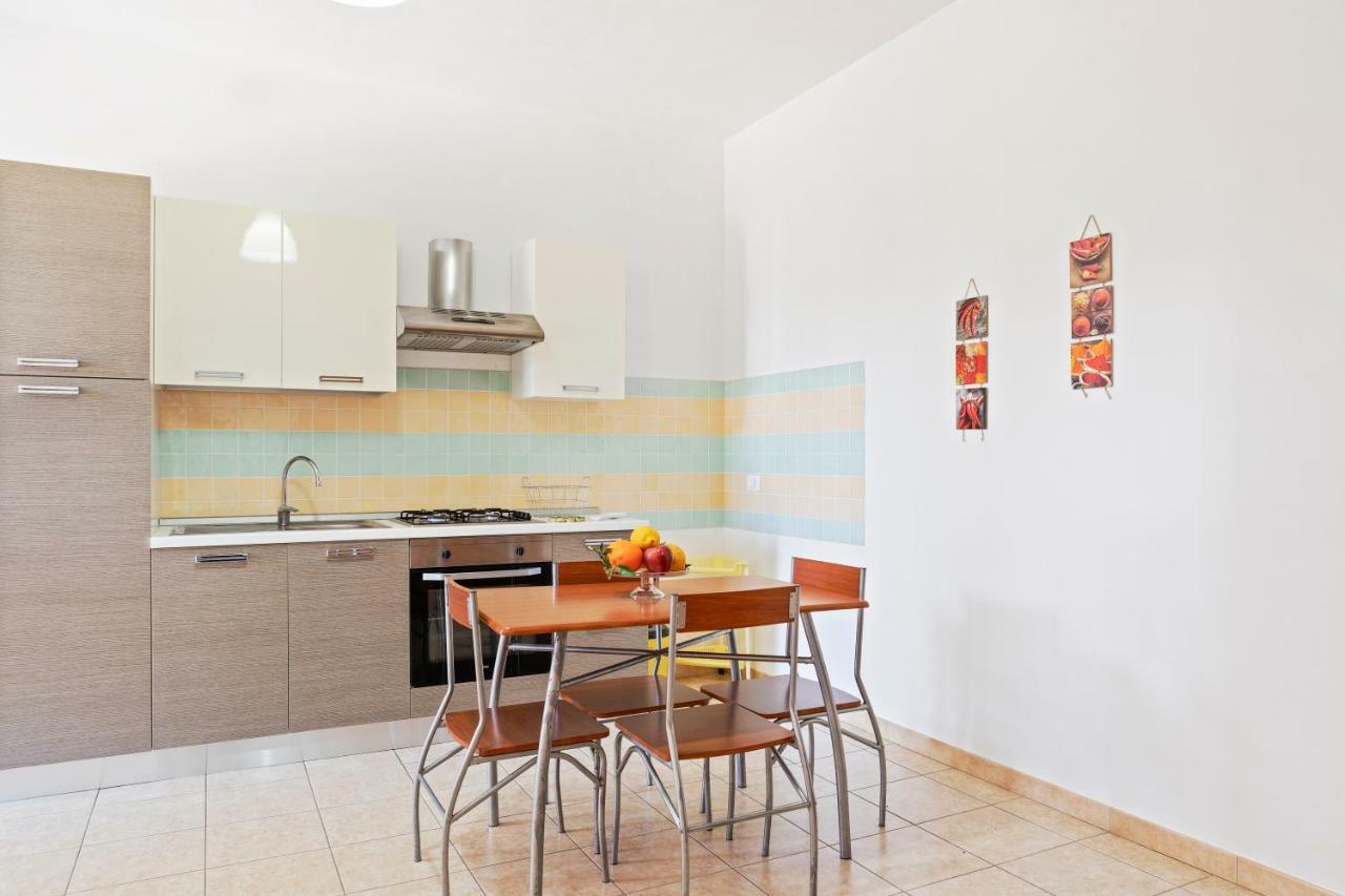 Focallo Seaside Holiday Flat Santa Maria Del Focallo Dış mekan fotoğraf