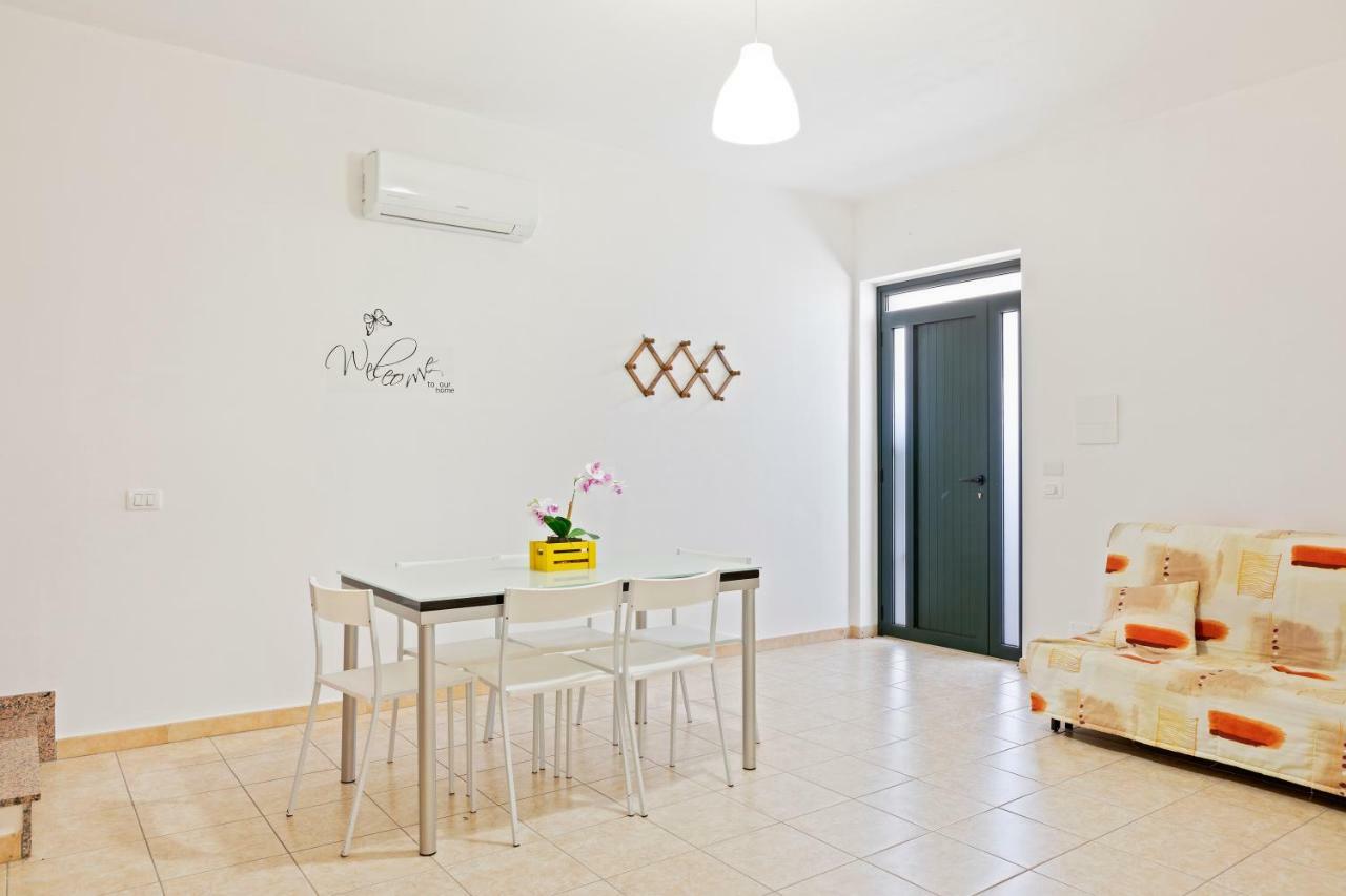 Focallo Seaside Holiday Flat Santa Maria Del Focallo Dış mekan fotoğraf