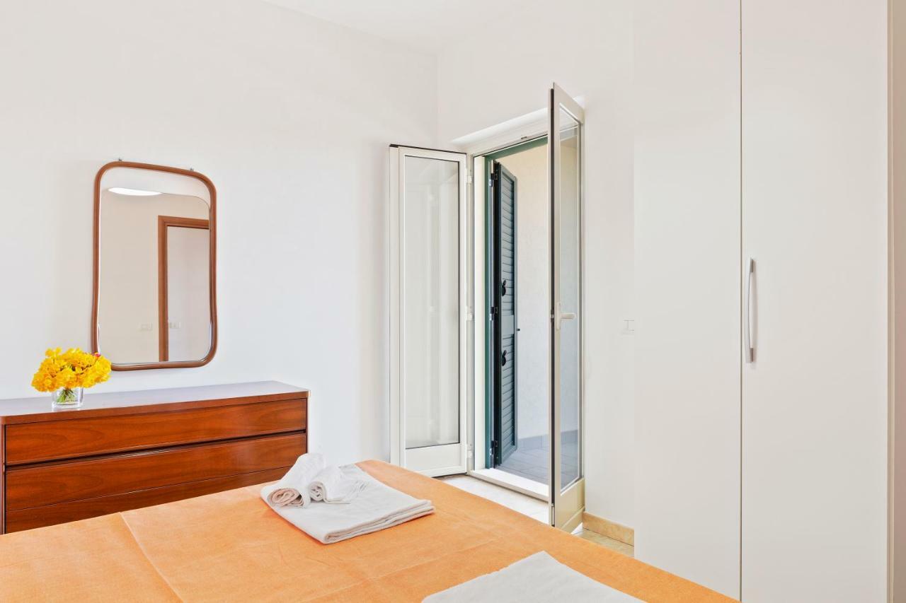 Focallo Seaside Holiday Flat Santa Maria Del Focallo Dış mekan fotoğraf